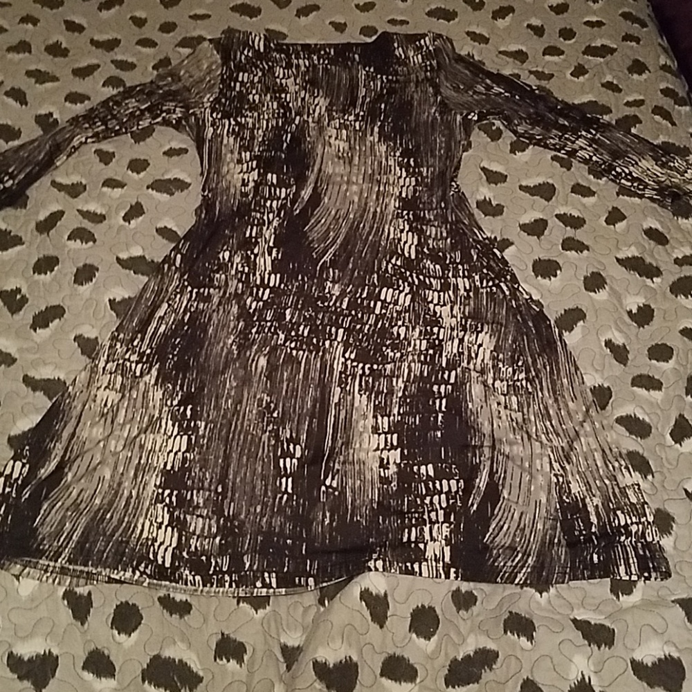 Dress - Picture 2 of 2